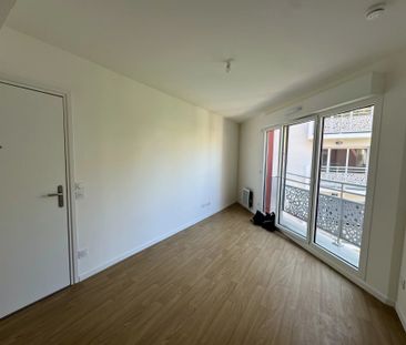 Location Appartement 1 pièce 19m² MARSEILLE 10ème - Photo 2