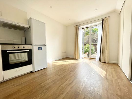 1 bedroom maisonette to rent - Photo 1