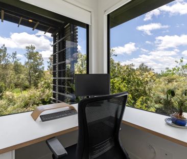 Elegant architecturally designed townhome with Kedron Brook views - Photo 2