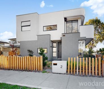 Stylish Family Home in Prime Heidelberg West Location - Photo 5