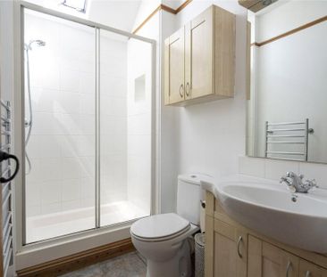2 bedroom barn conversion to rent - Photo 6