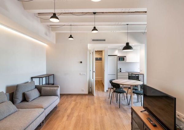 Carrer de Rogent, Barcelona, Catalonia 08026