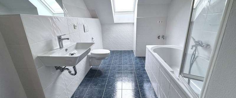 *1 Monat Kaltmietfrei* Charmante 2-Raum-Dachgeschosswohnung in Leipzig Eutrizsch - Photo 1