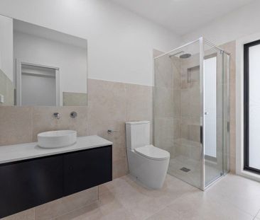 A SPACIOUS FAMILY RETREAT – TOWNHOUSE LIVING AT ITS BEST - Photo 3