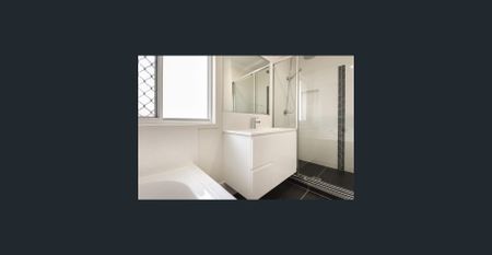 Modern Family Home in Thornlands! - Photo 5