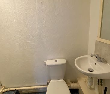 Studio Flat, Sheffield, S6 - Photo 3