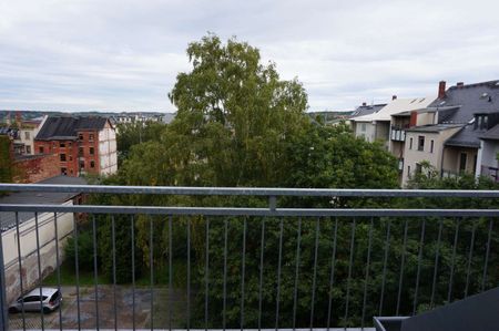 Dachgeschoss - Laminat - Balkon - Bad mit Dusche !! - Foto 5