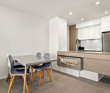 Style, Space and an Unbeatable Location - Photo 1