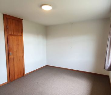 11A Barclay Place, Dallington - Photo 3