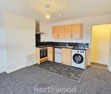 1 bedroom flat to rent - Photo 4