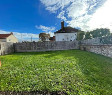 Station Road, Ruskington, NG34 - Photo 1