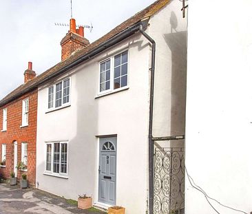 Attractive cottage of character, centrally situated within this popular village. - Photo 6