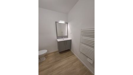 Location Appartement 2 pièces 42m² MONTPELLIER 34000 - Photo 4