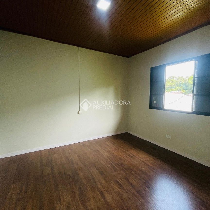 Casa com 3 quartos e 183m² para alugar em Vila Maggi, Canela. - Photo 1