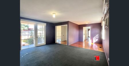 5-bedroom house with Exceptional Entertaining Spaces ✨ - Photo 4