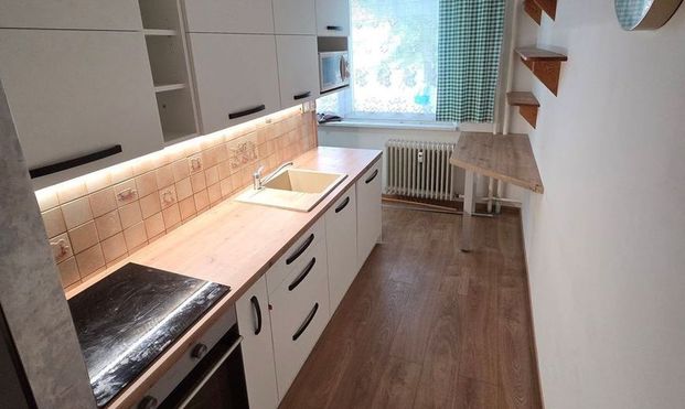 Na prenájom zariadený trojizbový byt - Photo 1