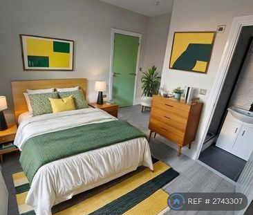 1 bedroom in a house share to rent - Photo 2