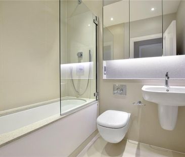 3 bedroom terraced house to rent - Photo 6