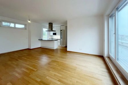 Geräumige 3 Zimmerwohnung mit großzügigen Terrassen! - Photo 3