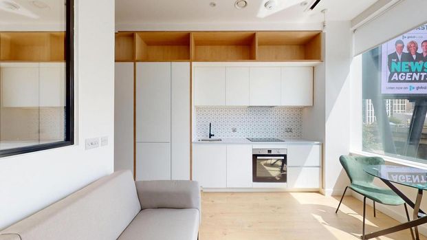 Studio to rent - Photo 1