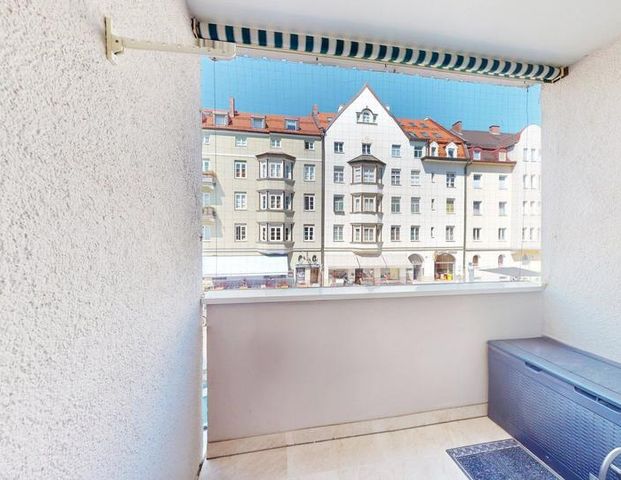 Möbliertes 1-Zi.Apartment mit sonniger West-Loggia in begehrter Lage nahe der Isar und U-Bahn - Photo 1