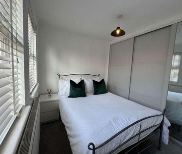 Padbury Close, Bedfont, Feltham, TW14 - Photo 1