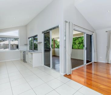 Peaceful 5 bedroom Parkside Living in a Tucked-Away Court - Photo 6