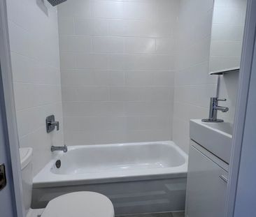 For Lease - 15 Thorburn Avenue Unit# 204, Toronto, Ontario - Photo 4