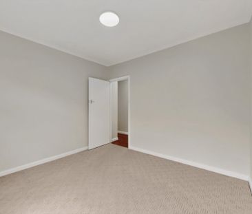 Two Living Areas, Brand New Kitchen, Prime Location - Photo 3