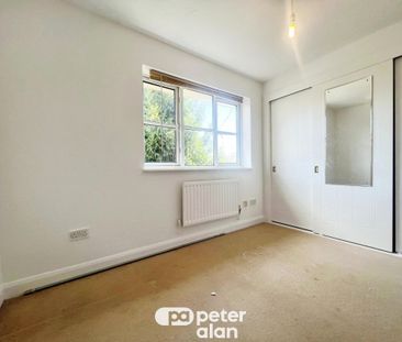 Hollington Drive, Pontprennau, CARDIFF - Photo 3