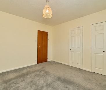 4 bedroom detached house to rent - Photo 5