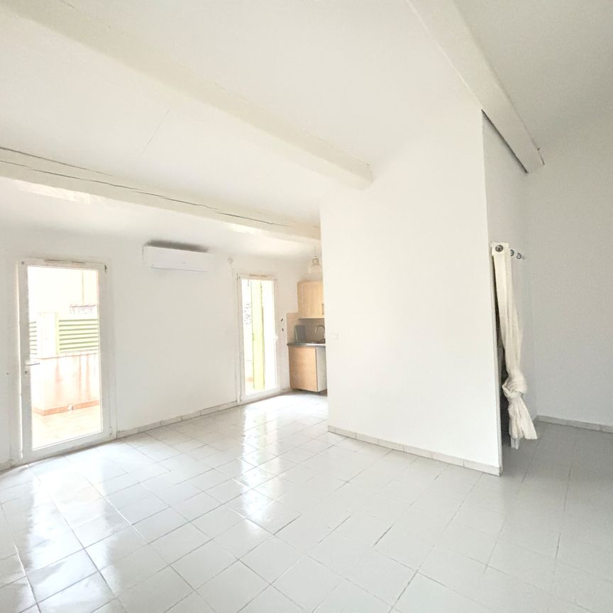 Location Appartement 3 pièces 66m² CASSIS 13260 - Photo 1