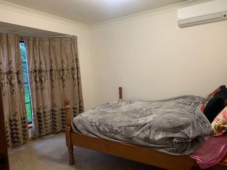 3-bedroom shared house / townhouse, Macpherson street - Photo 3