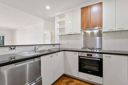 105/8 Water Street, Birchgrove NSW 2041 - Townhouse For Rent | Domain - Photo 3