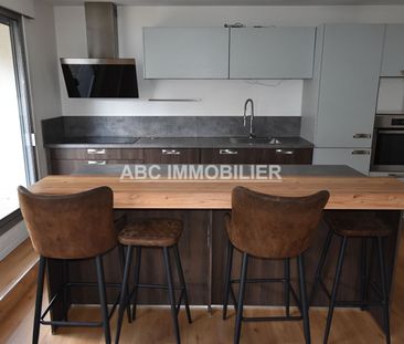 Location Appartement 3 pièces 68m² - Photo 3
