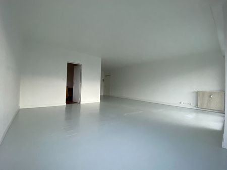 Location Appartement 5 pièces 130m² MONT ST AIGNAN 76130 - Photo 2