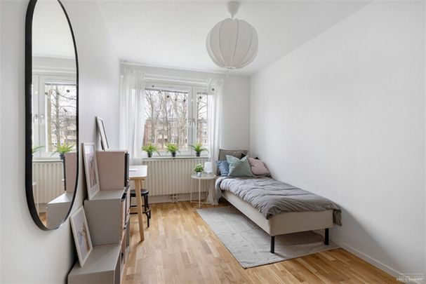 Rusthållaregården 1 - Foto 1