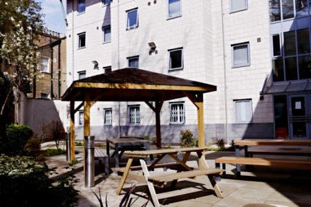 Standard En-suite - Photo 5