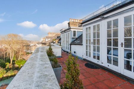 3 bedroom flat to rent - Photo 3