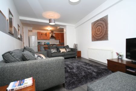 Moir St, 2 Bed Stylish Furnished Flat, Gallowgate – Available 16/03/2026 - Photo 2