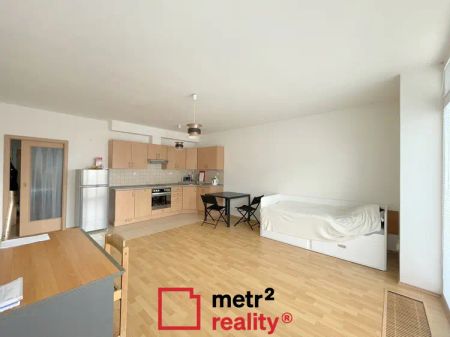 Pronájem bytu 1+kk, 39 m - Fotografie 2
