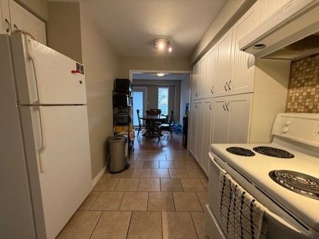 For Lease - 45 Potter Crescent, New Tecumseth, Ontario - Photo 2