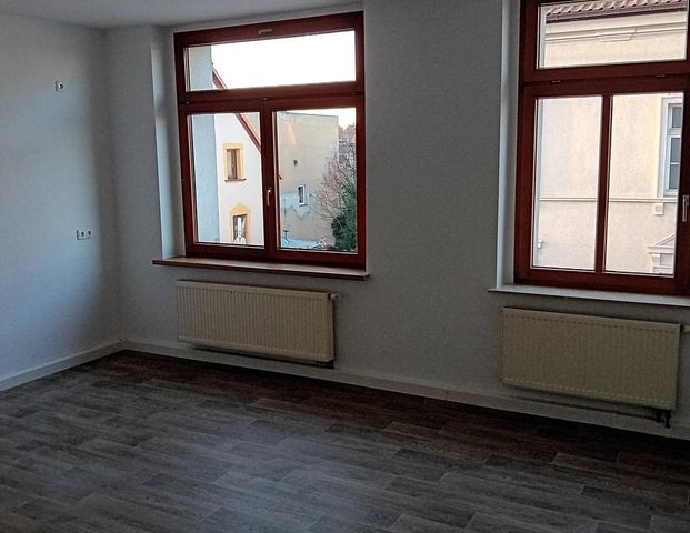 Großzügige 3-R.-Wohnung mit 120 m² in Meerane - Photo 1