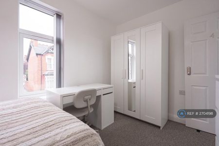 1 bedroom in a house share to rent - Photo 5