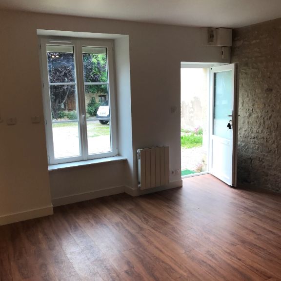 Location Appartement 1 pièce 24m² - Photo 1