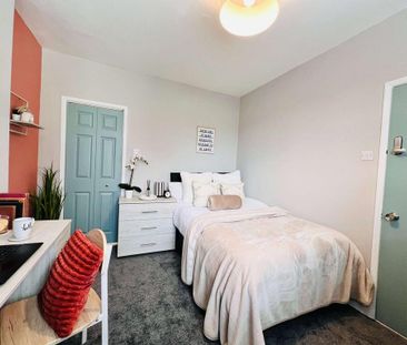 5 bedroom house of multiple occupation to rent - Photo 2