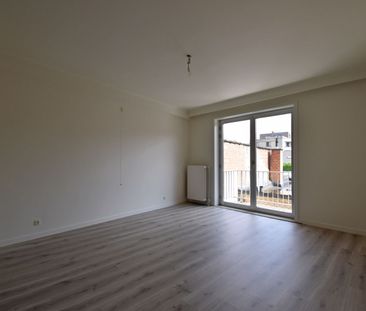 Gerenoveerd appartement te huur in het centrum van Eeklo! - Photo 5