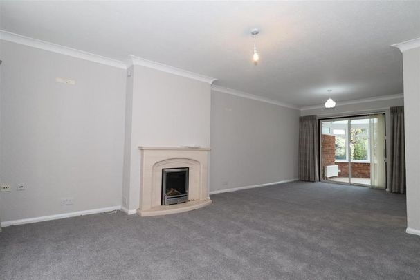 3 bedroom semi-detached house to rent - Photo 1