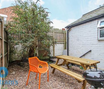 5 bed Shared House for Rent - Photo 6