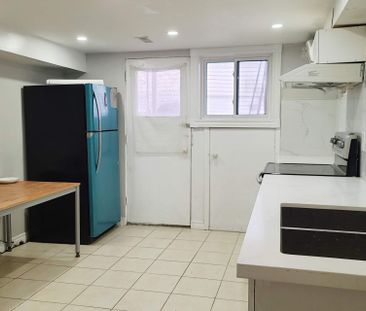 For Lease - 75 Mintwood Drive, Toronto, Ontario - Photo 2